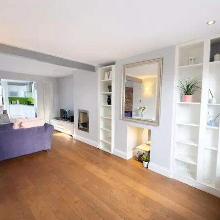 Ferienhaus Contemporary 2bdr Retreat *