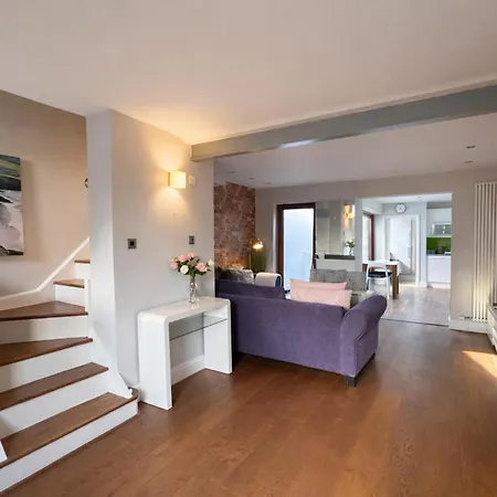 Vakantiehuis Contemporary 2bdr Retreat *