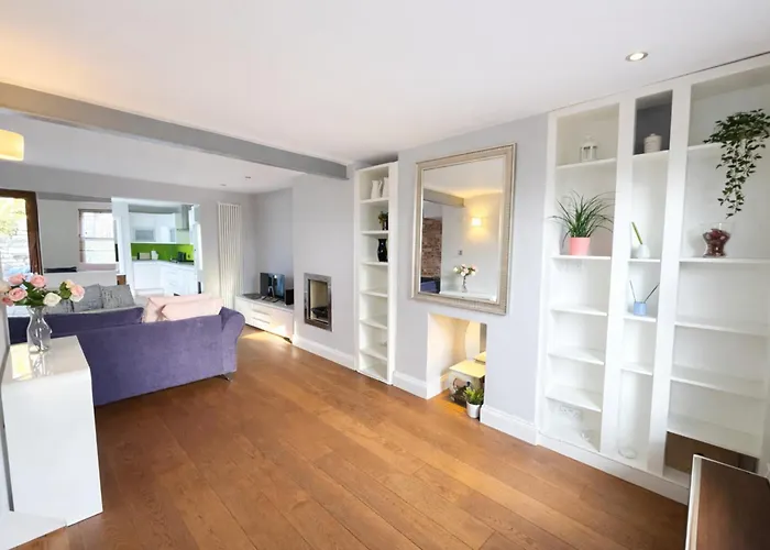 Vakantiehuis Contemporary 2bdr Retreat *